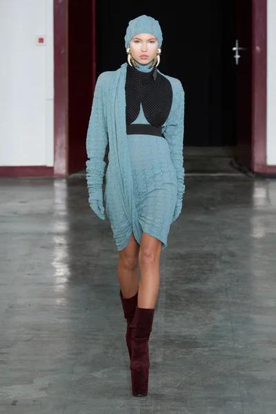 Look 36